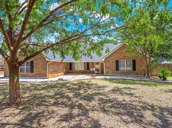2810 Springdale Ln, Duncan, OK 73533