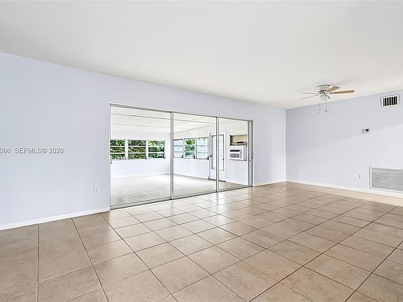 5th image of 106 Park Ln E