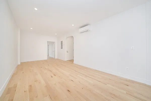 Rented by Living New York | media 11