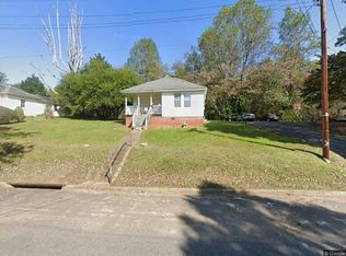 390 10th St, Fieldale, VA 24089