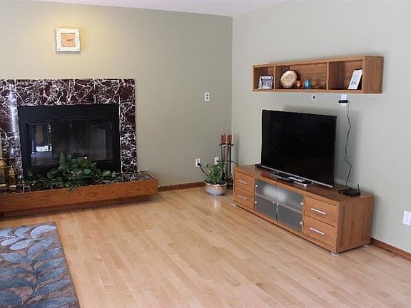 4th image of 3233 Rockcress Ct