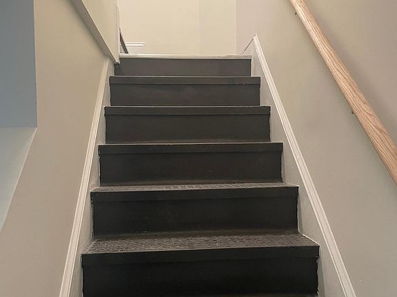 safe stairways between upstairs/downstairs.