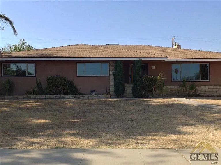 922 Elizabeth Ct photo 1