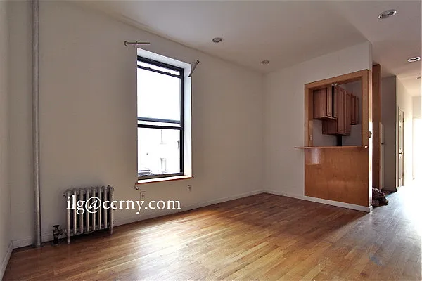 Rented by City Connections Realty | media 10