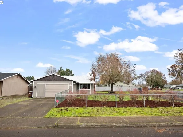 1735 NE 17th Ave, Hillsboro, OR 97124