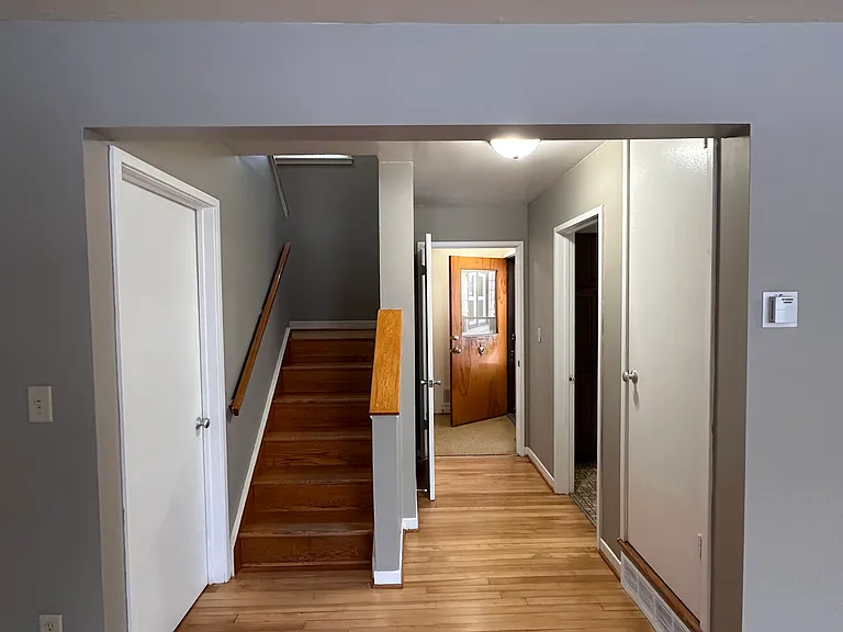 190 Warrior St — Photo 5