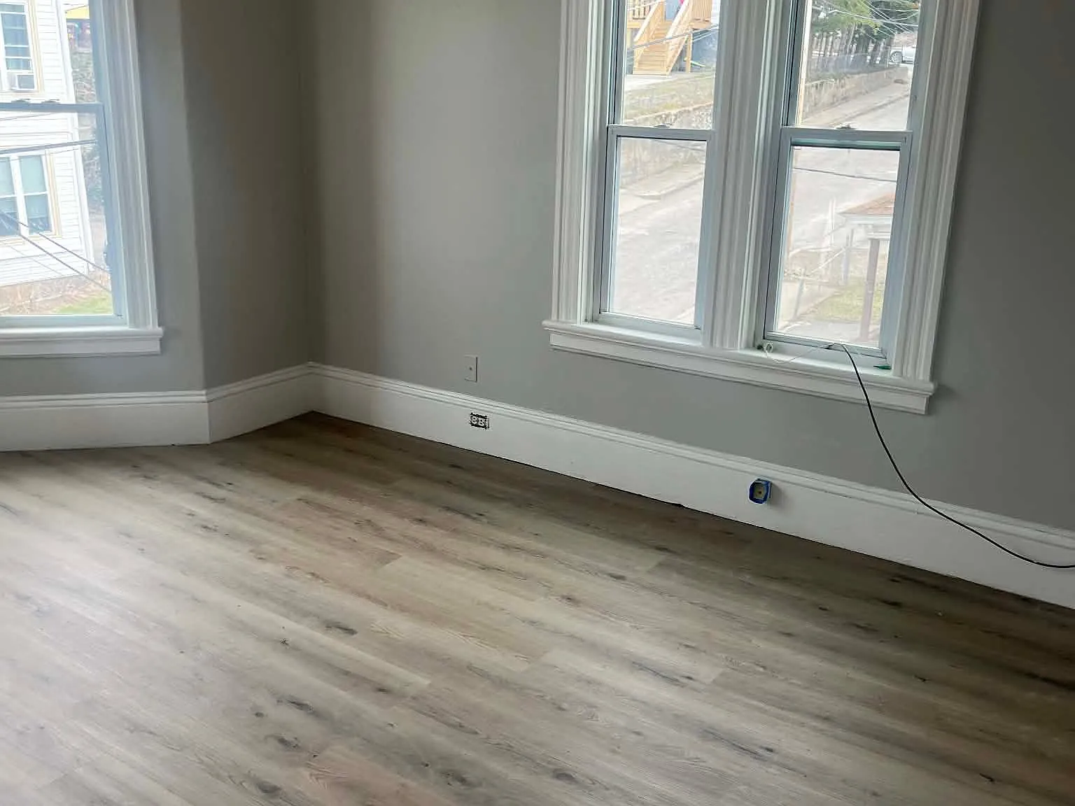 Spacious 3-Bedroom 2nd Floor Apartment - Wilson Ave, Woonsocket, RI 3bed 1bath — Photo 3