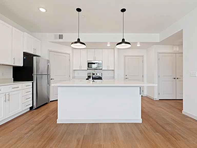 Kitchen 1