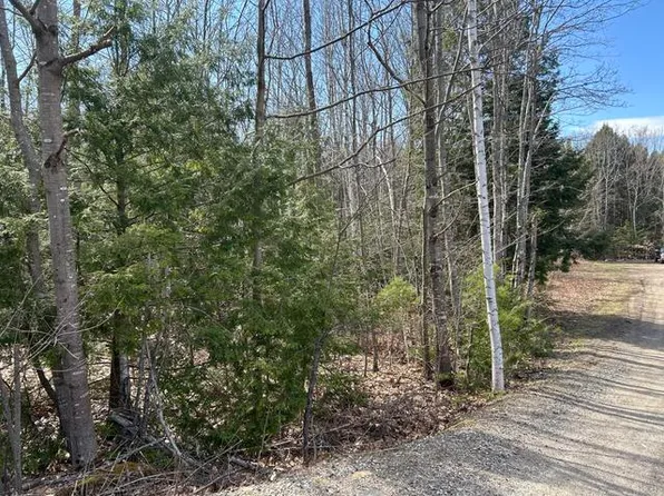 8 Beaulieu Drive, Windham, ME 04062