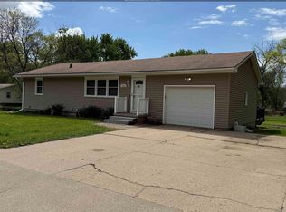 1604 35th St, Sioux City, IA 51104