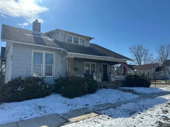 211 W Benton St, Wapakoneta, OH 45895