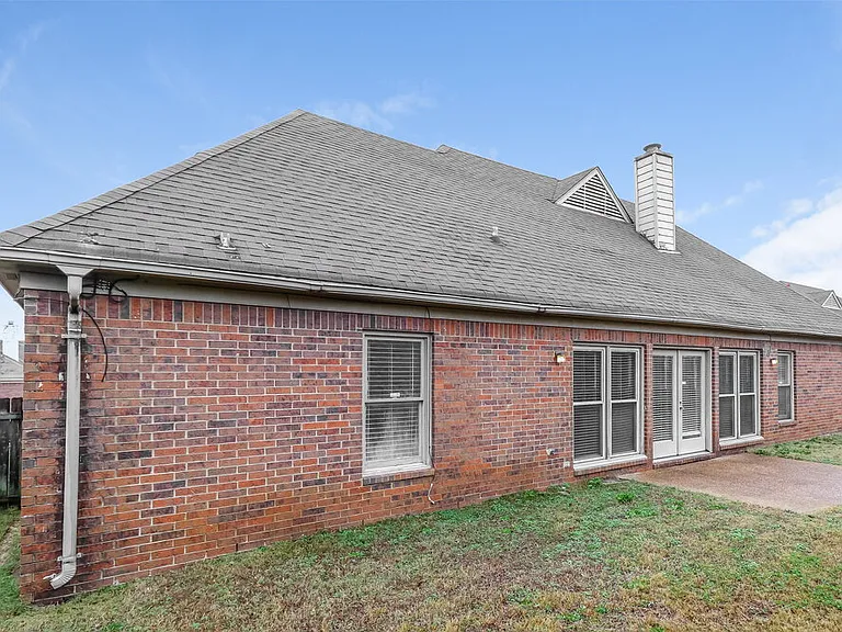 1964 Bohemia Dr — Photo 16
