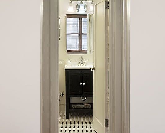 3rd image of 80 Park Ave APT 8B
