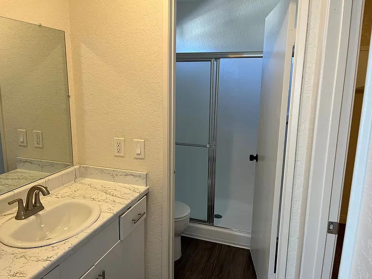 3bed,2bath townhome. Half off rent for January 2024! — Photo 21
