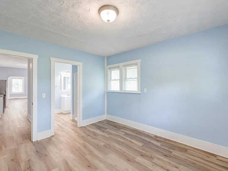1308 E Taylor St — Photo 20