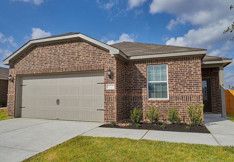 1st image of 22019 Gaynor Grove Ln