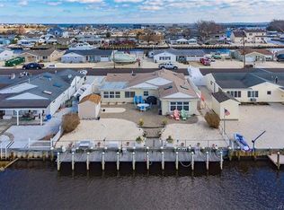 16 Peg Leg Way, Waretown, NJ 08758