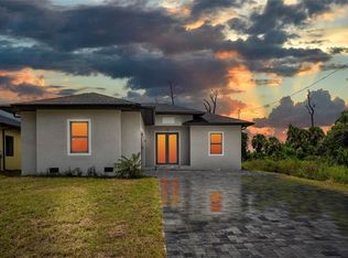 183 Sesame Rd W, Rotonda West, FL 33947