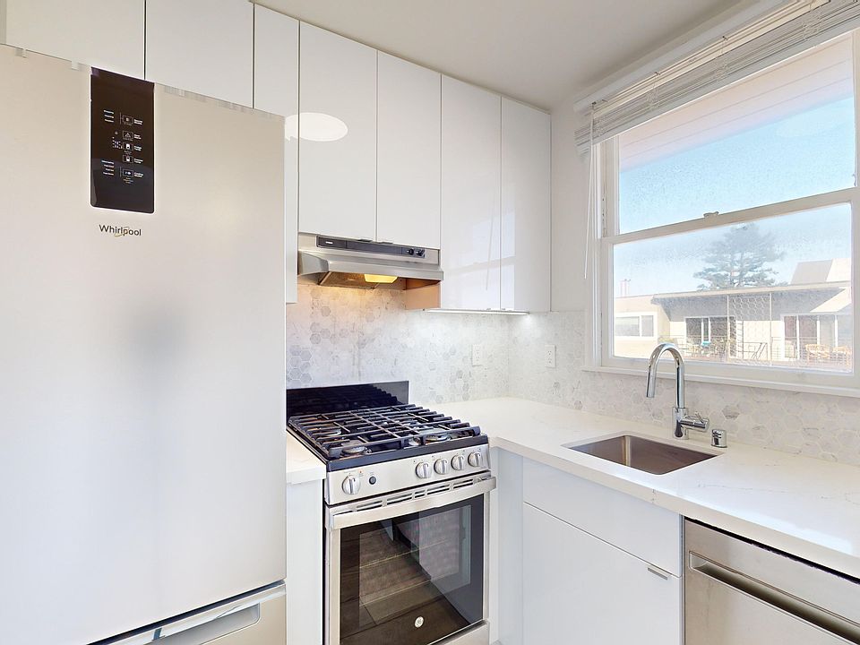 1st image of 704 Church St #314