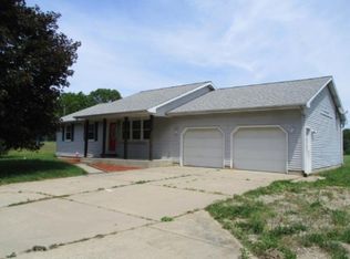 22854 Clear Lake Rd N, Battle Creek, MI 49014