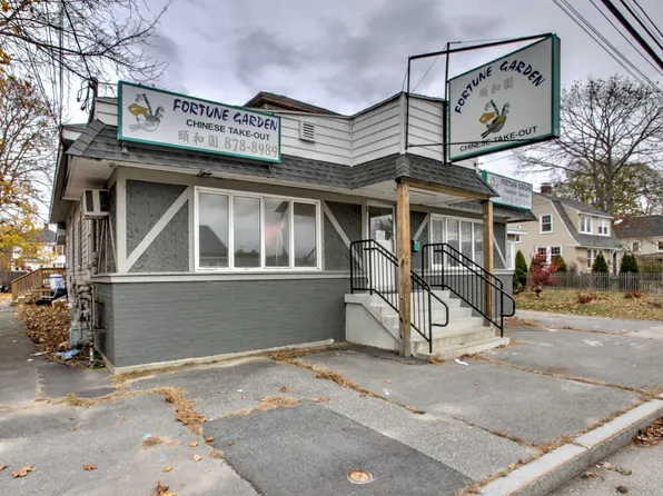 1435 Forest Avenue, Portland, ME 04103