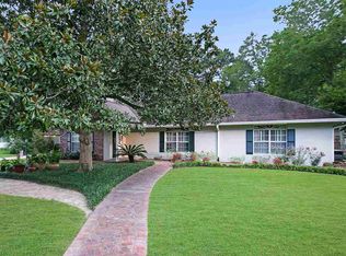 9422 N Parkview Dr, Baton Rouge, LA 70815