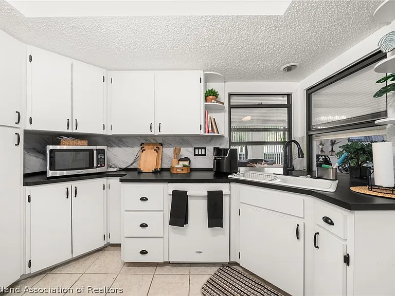 4201 Westminster Rd — Photo 12