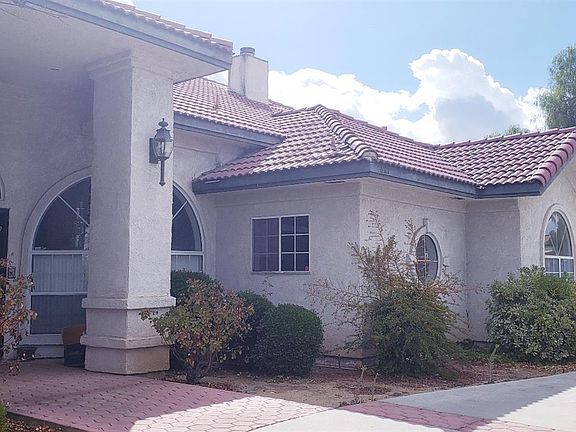 3rd image of 667 Golden West Dr