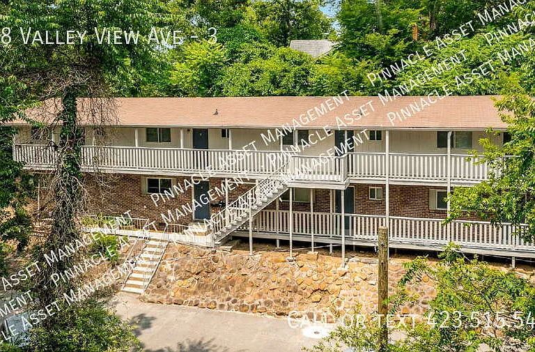 208 Valley View Ave #3 — Photo 34