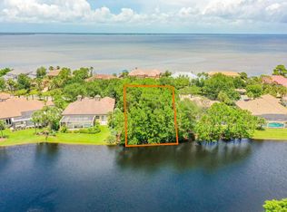 449 Admiral Ct, Destin, FL 32541
