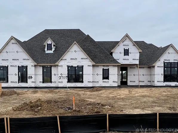 2707 Creek Trail Ln, Oologah, OK 74053