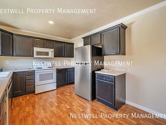 3rd image of 3221 W Davencourt Loop