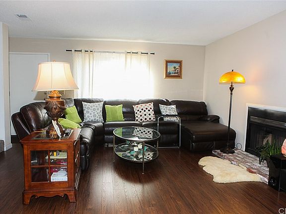 5th image of 1419 W 179th St Unit 15