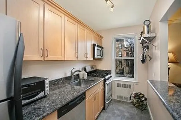 Sold by Corcoran | media 29