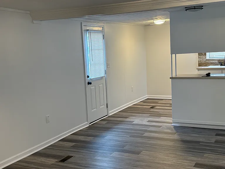 89 Bayview Dr — Photo 3