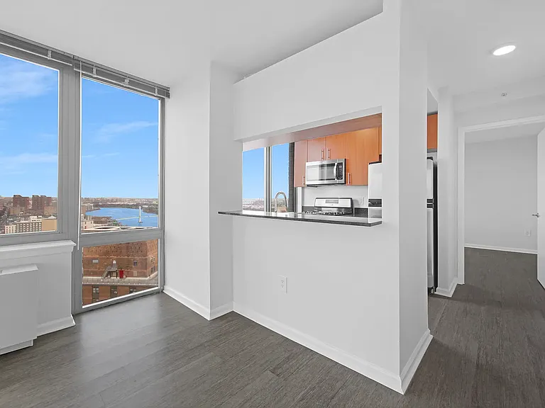 408 E 92nd St #26F — Photo 6
