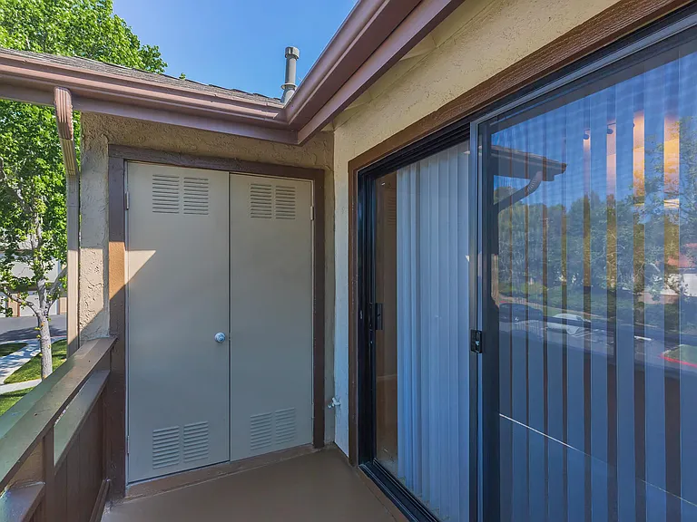 Emerald Court Apartment Homes — Photo 20