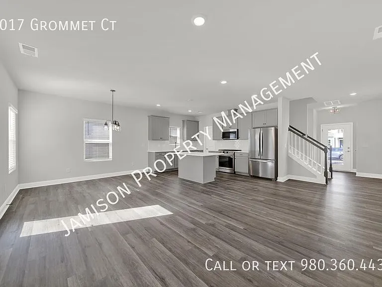 4017 Grommet Ct — Photo 9