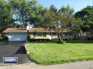 226 Nichols Dr, Sycamore, IL 60178