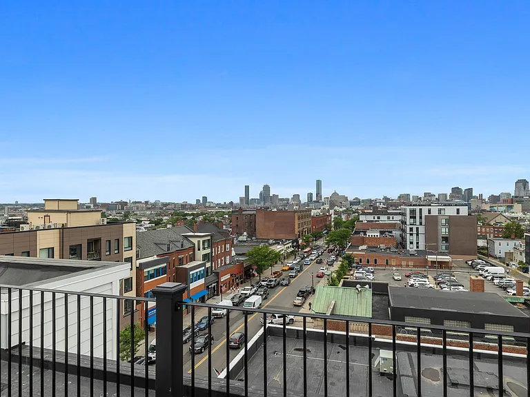 472 W Broadway #202 — Photo 35