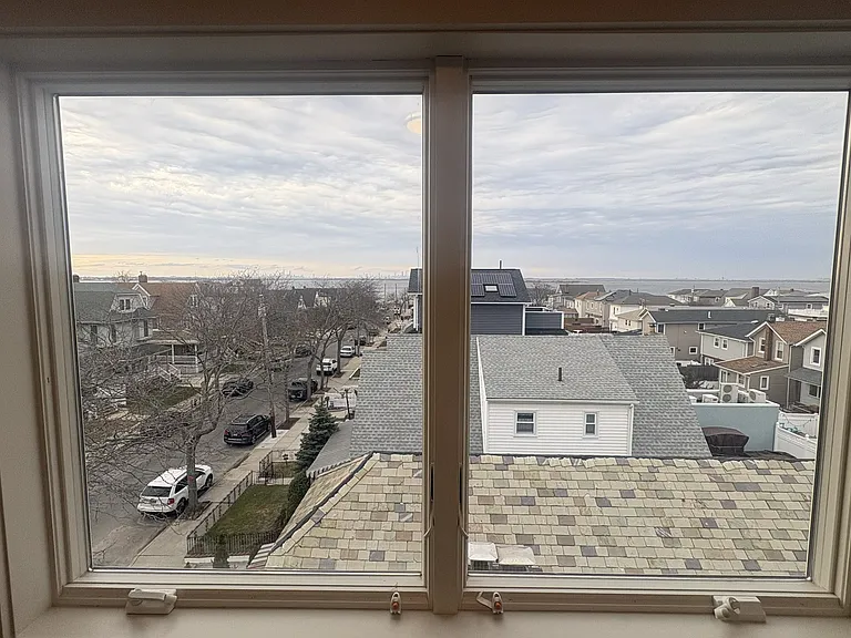 512 Beach 130 St #3A — Photo 8