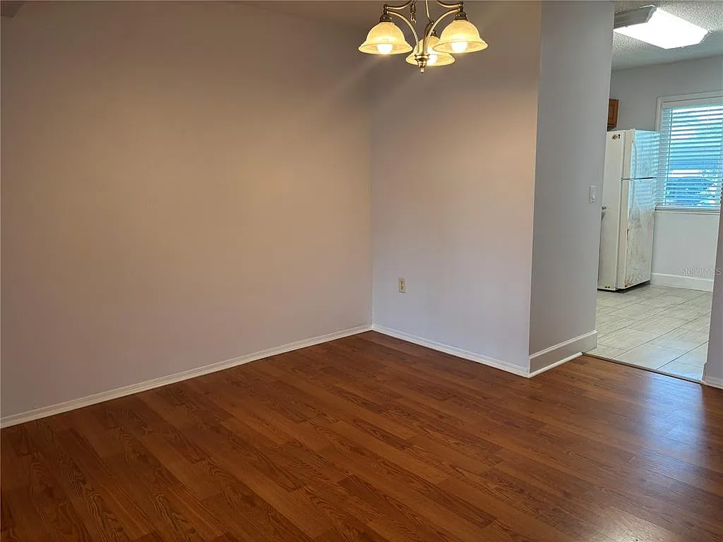 2 bed, 1.5 bath, 990 sqft, $1,750 — Photo 4