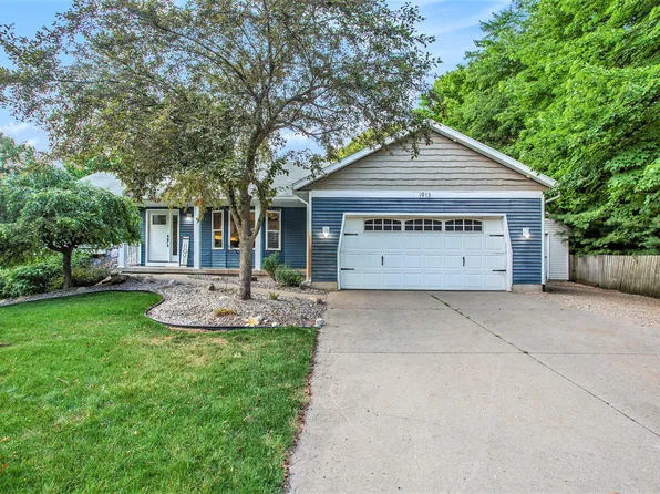 1913 Sycamore Dr, Dorr, MI 49323