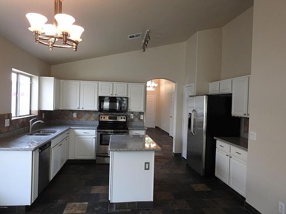 4th image of 5866 S Brittany Ln