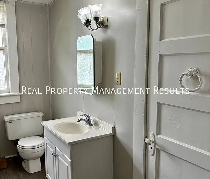 1363 Mesker Park Dr #D — Photo 8