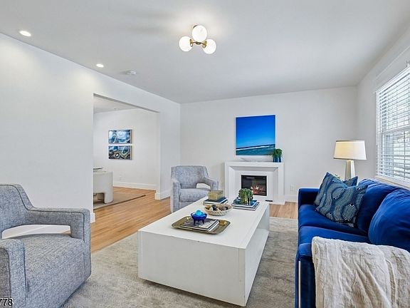 3rd image of 91 Warren Rd