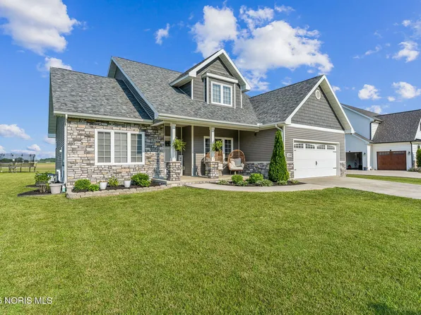 1209 Apache Dr, Wauseon, OH 43567