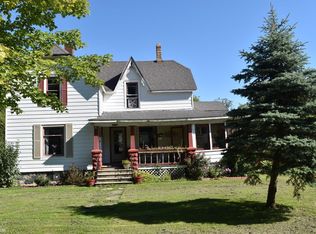 8542 Morris Rd, Goodells, MI 48027