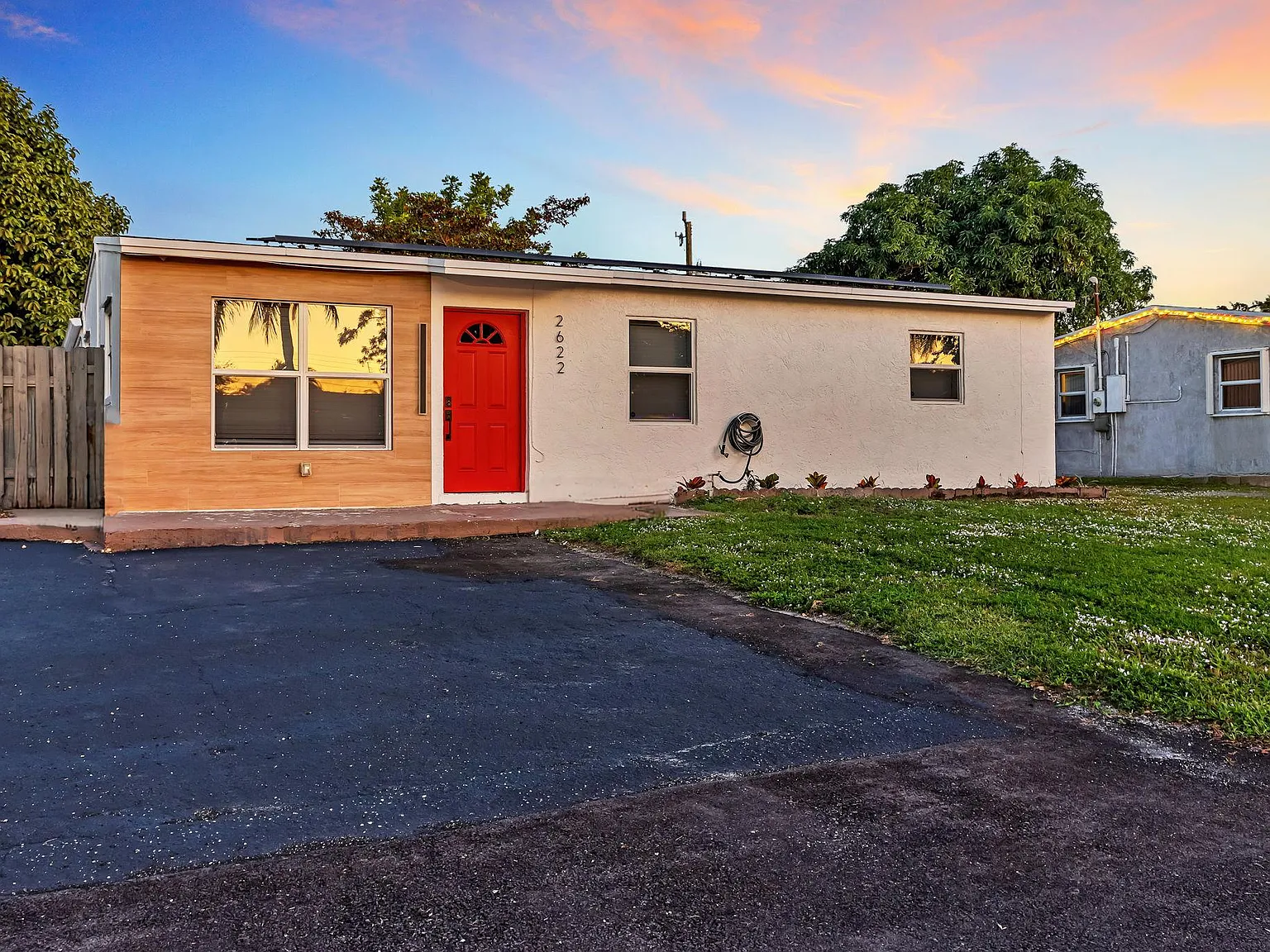 4 bed, 4.0 bath, 1645 sqft, $1,771 — Photo 3
