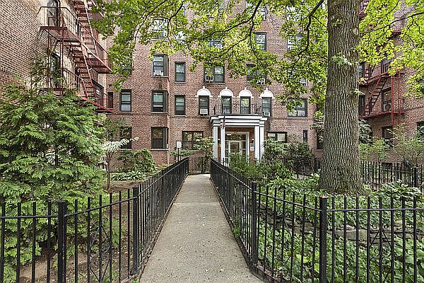 1st image of 88-10 34th Ave APT 6M